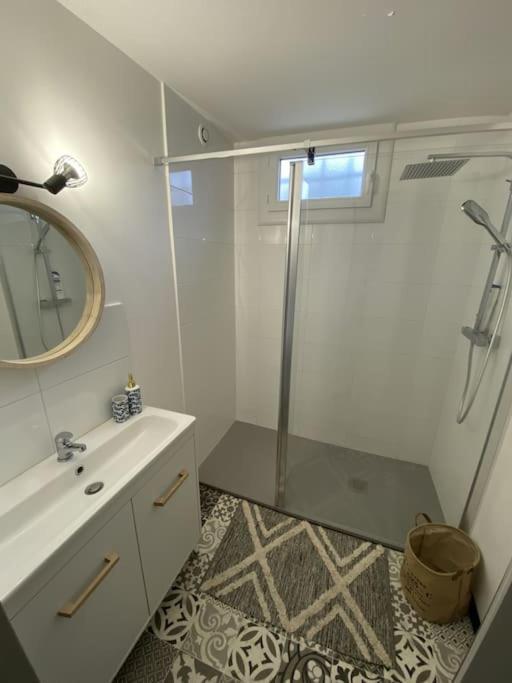 Appartement Tout Equipe 2 Chambres + Jardin Saix  Exteriér fotografie
